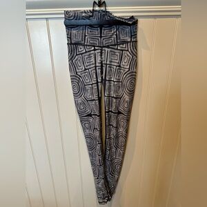 NIYAMA SOL Ladies Women’s Size Extra Small Grey & Black Leggings Yoga Pa…